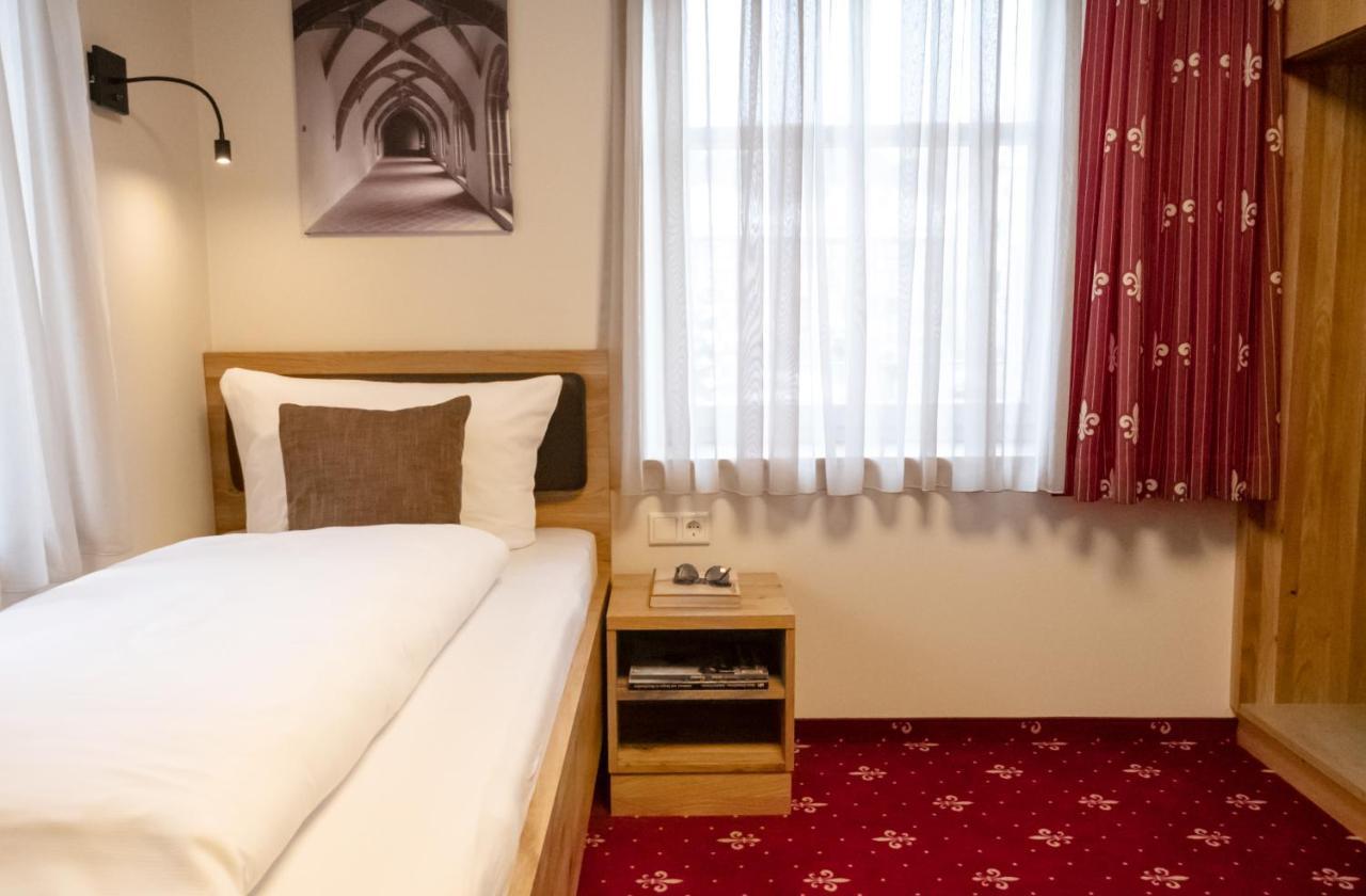 Klostergasthof Heidenheim - Hotel Garni Zewnętrze zdjęcie